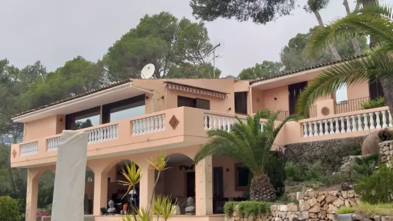 Malerfachbetrieb Farbgefühl - Bild 1