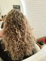 PELUQUERIA NIA´S HAIR SALON - Bild 7