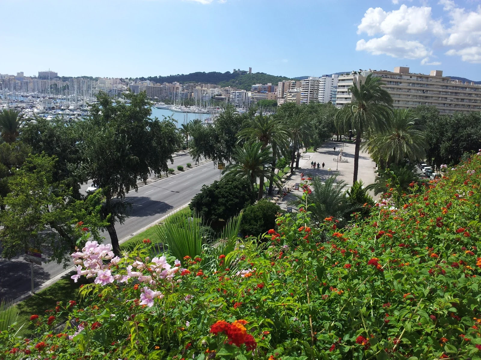 Bar Sabotage - Image 2