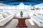 Suite del Mar Yacht Charter - Image 10