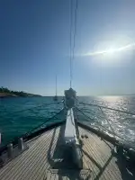 Suite del Mar Yacht Charter - Image 2