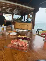 Suite del Mar Yacht Charter - Image 4