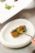 The Downtown Fusion Cuisine & Cocktail Lounge - Bild 2