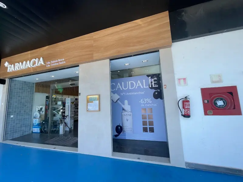 Farmacia Puigderrós - Bild 1