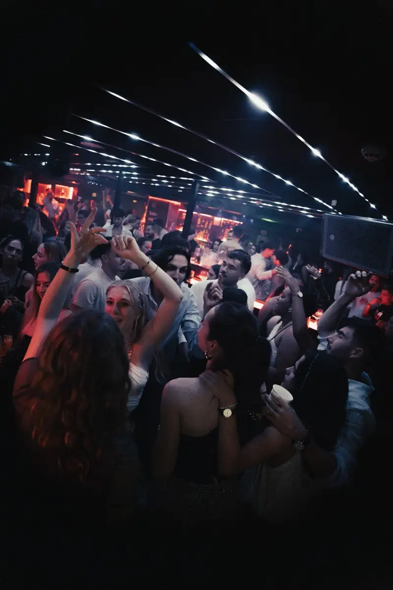 Zar Society - Bild 1