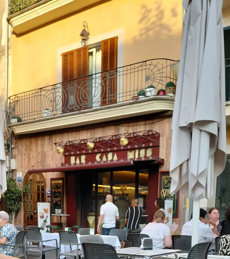 Bar Casa Miss - Bild 1