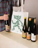 CAV. DISTRIBUTION & Wine Shop - Bild 10