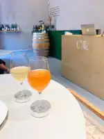 CAV. DISTRIBUTION & Wine Shop - Bild 9