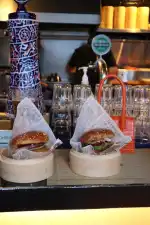 BUNSEN BURGER - Image 10