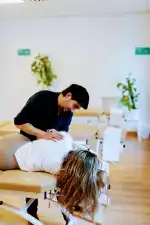 León Monzón Quiropràctic - Bild 3