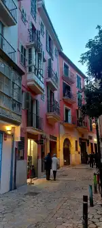 Cansalas Gallery & Art House - Bild 8