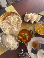 BOSONTO (primavera) Indian Restaurant - Bild 6