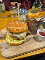 Manto Negro Tapas Bar - Bild 3