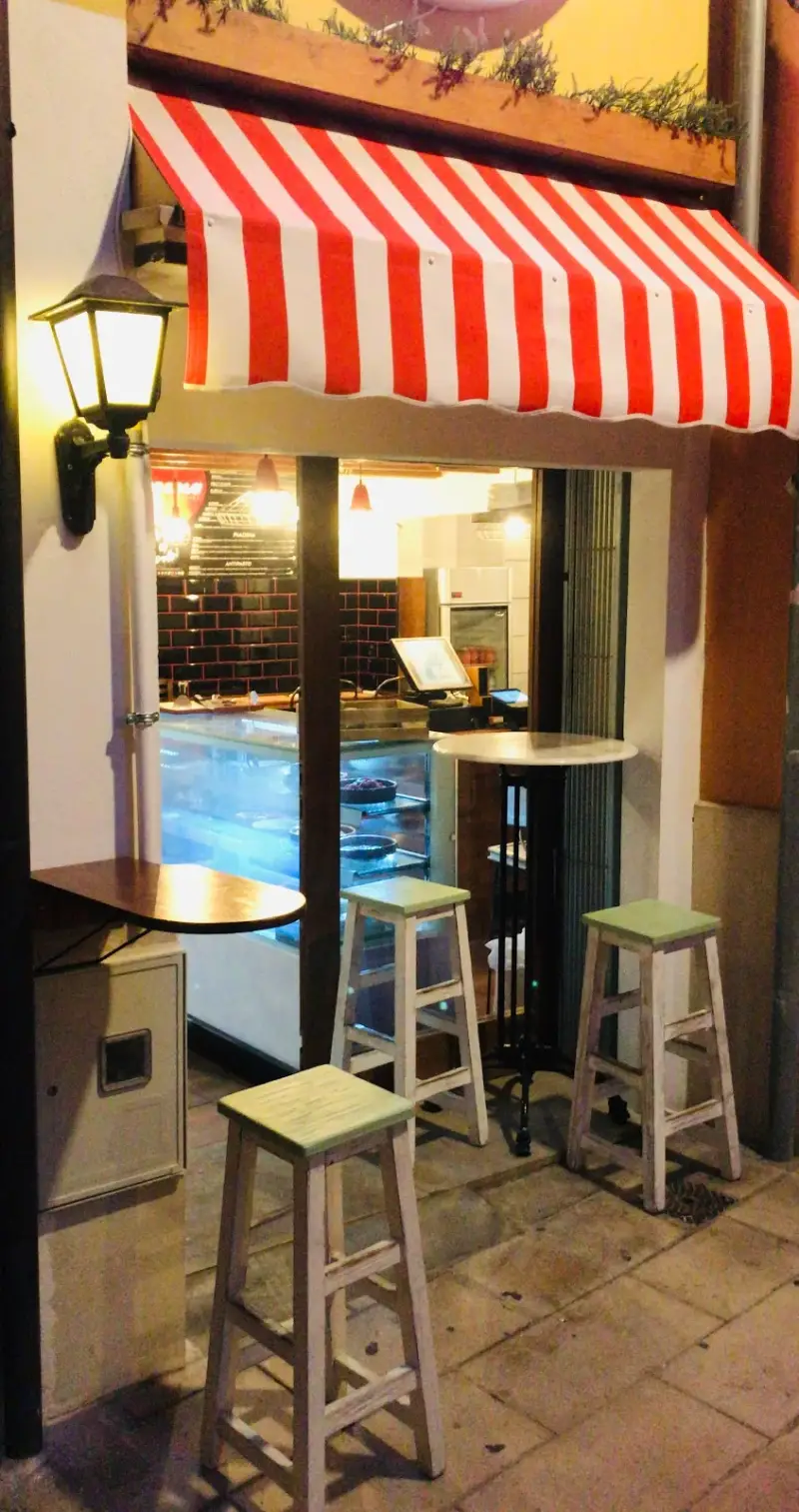 Pizzería Piccolo - Image 1