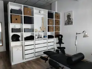 Osteopatía y Terapias Manuales Marga Mayol - Bild 1