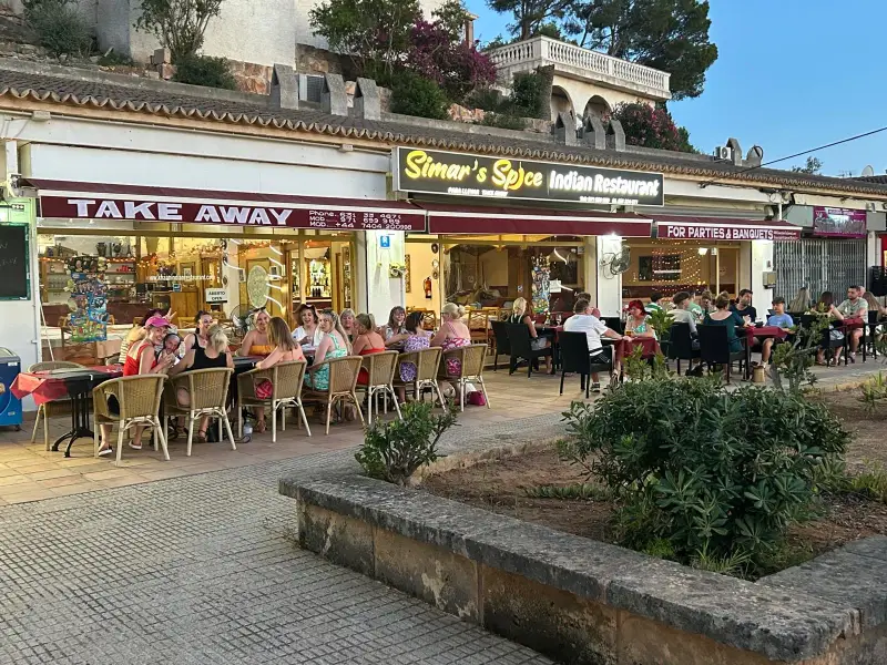 Simar’s Spice Indian Restaurant - Bild 1