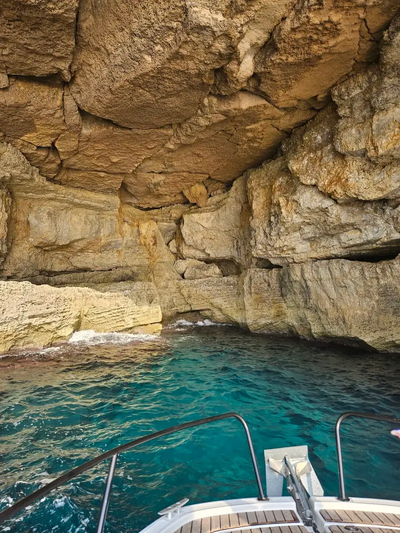 Arenal Boat Charter - Imagen 1