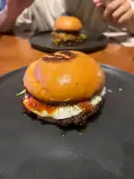 Todos Smash Burger & Cocktail Bar - Imagen 3