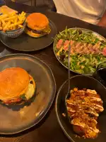 Todos Smash Burger & Cocktail Bar - Imagen 4