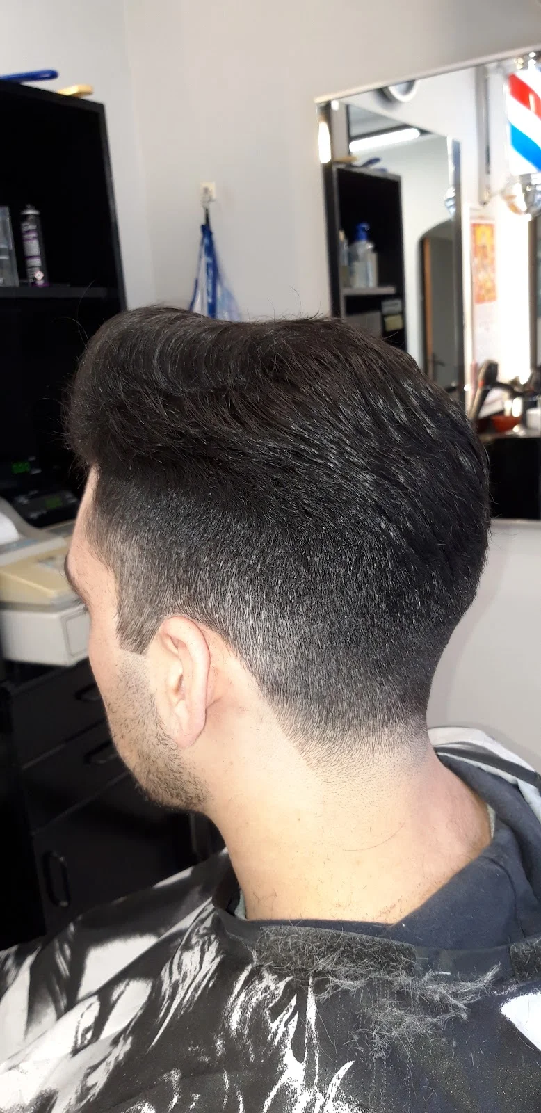Peluqueria Victor - Bild 1