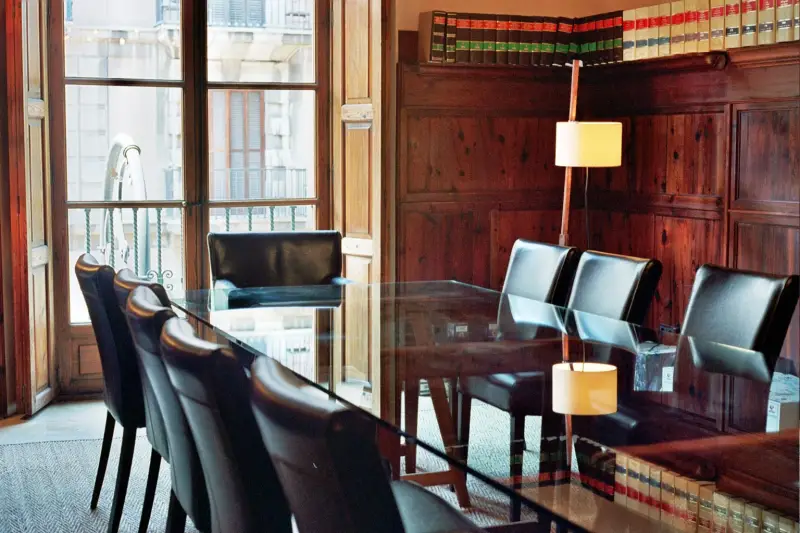 Buades Legal - Bild 1