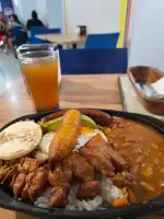 Bar Restaurant Panaderia Fusion Colombia - Imagen 3