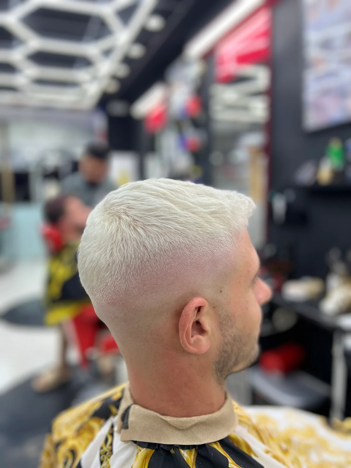 Peluquería hombres - Image 1