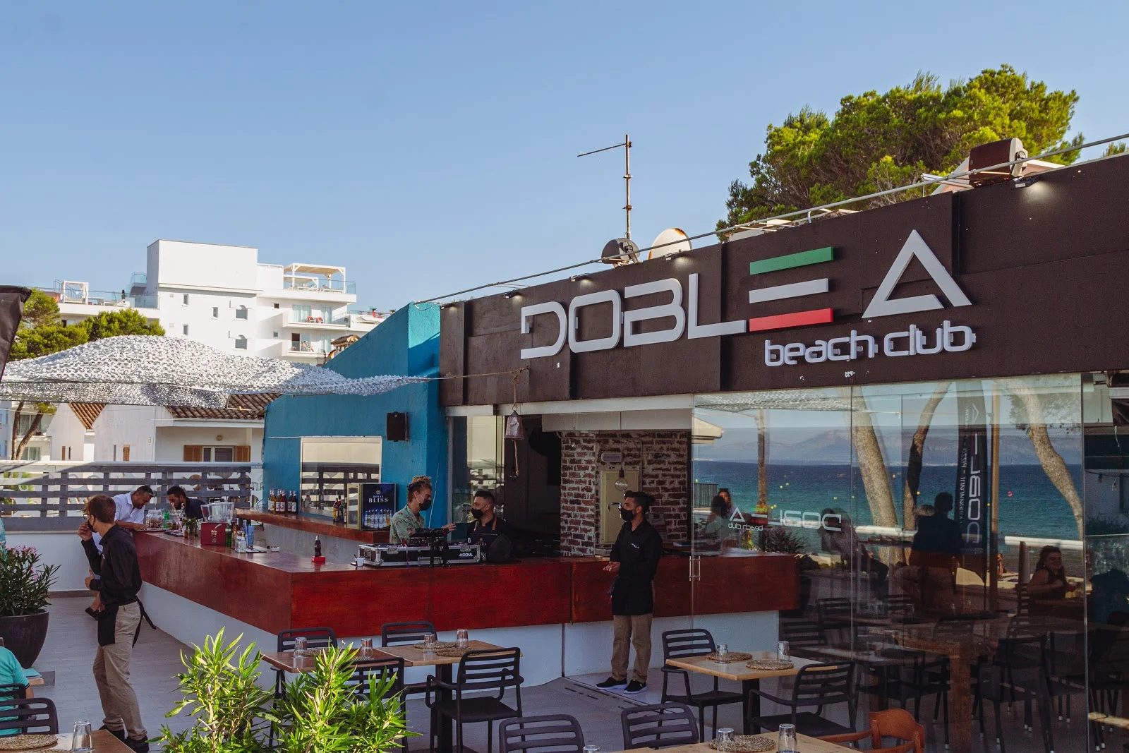 Doble A Beach Club - Bild 1