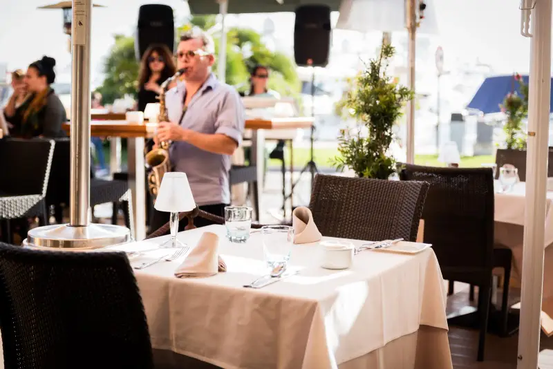 Ritzi Restaurant - Image 1