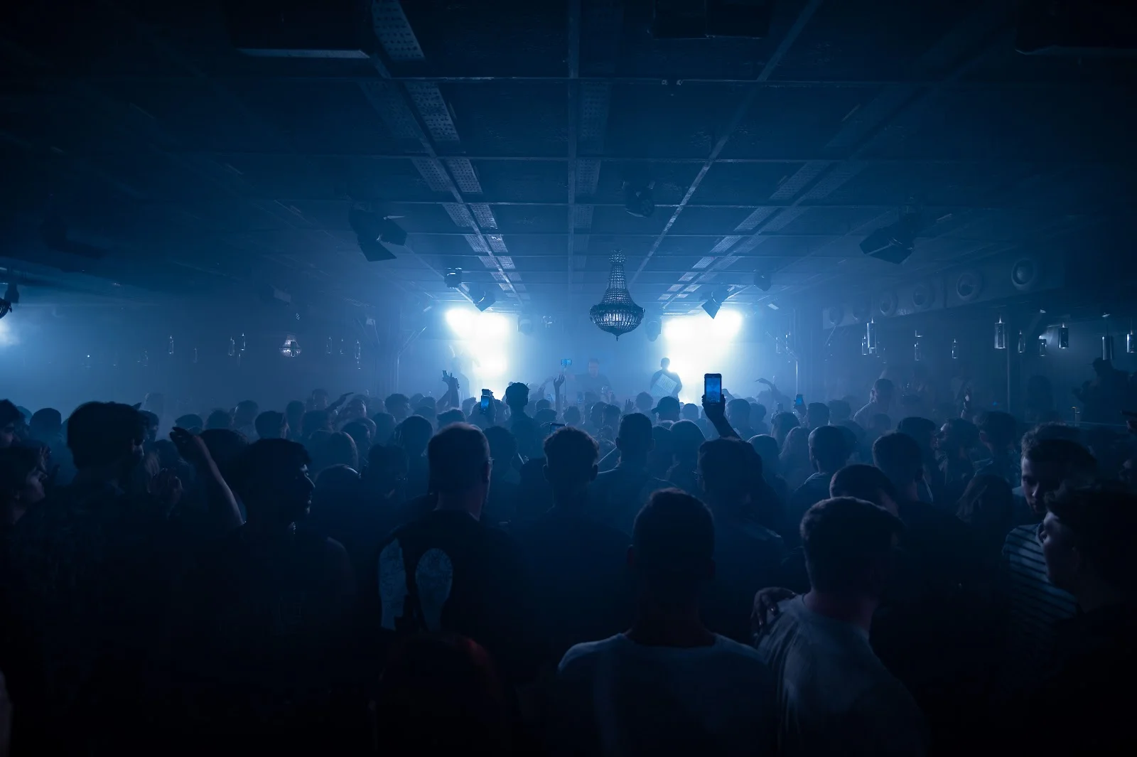 Hello The Club - Bild 1