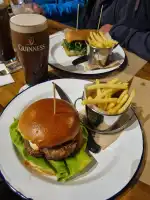 Hogan's Live Music, Sports Bar & Restaurant - Image 8