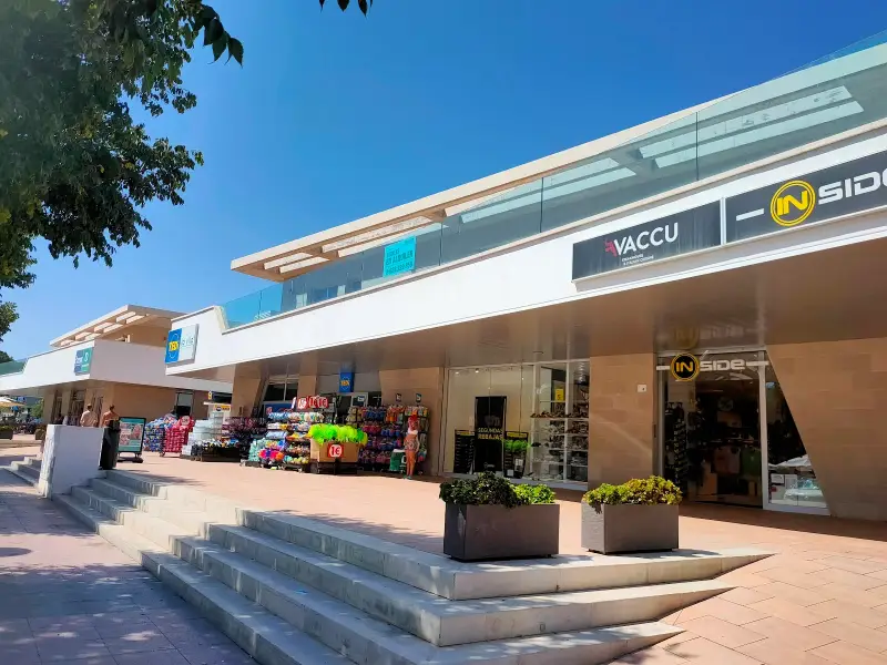La Vila Centre Comercial - Bild 1