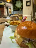 La Martina Burgers - Image 5