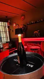 Fría Sophia Wein- und Champagnerbar - Bild 9