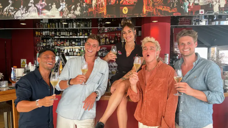 Ritzi Lounge Bar - Imagen 1