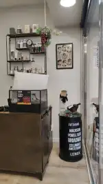 La Barberia Haircuts & Wines - Bild 10