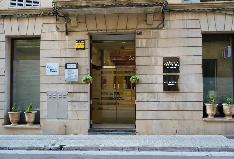 Policlinic Manacor - Image 1