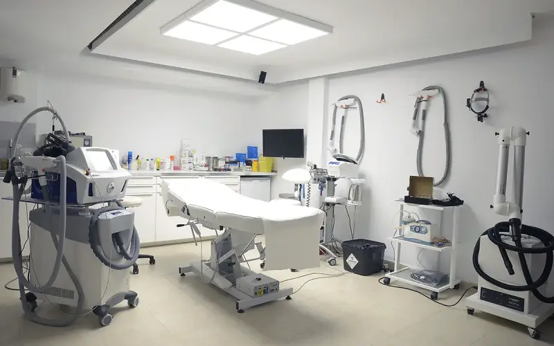 MMG Cirugía plástica y Medicina Estética. Dr García Ceballos - Bild 1