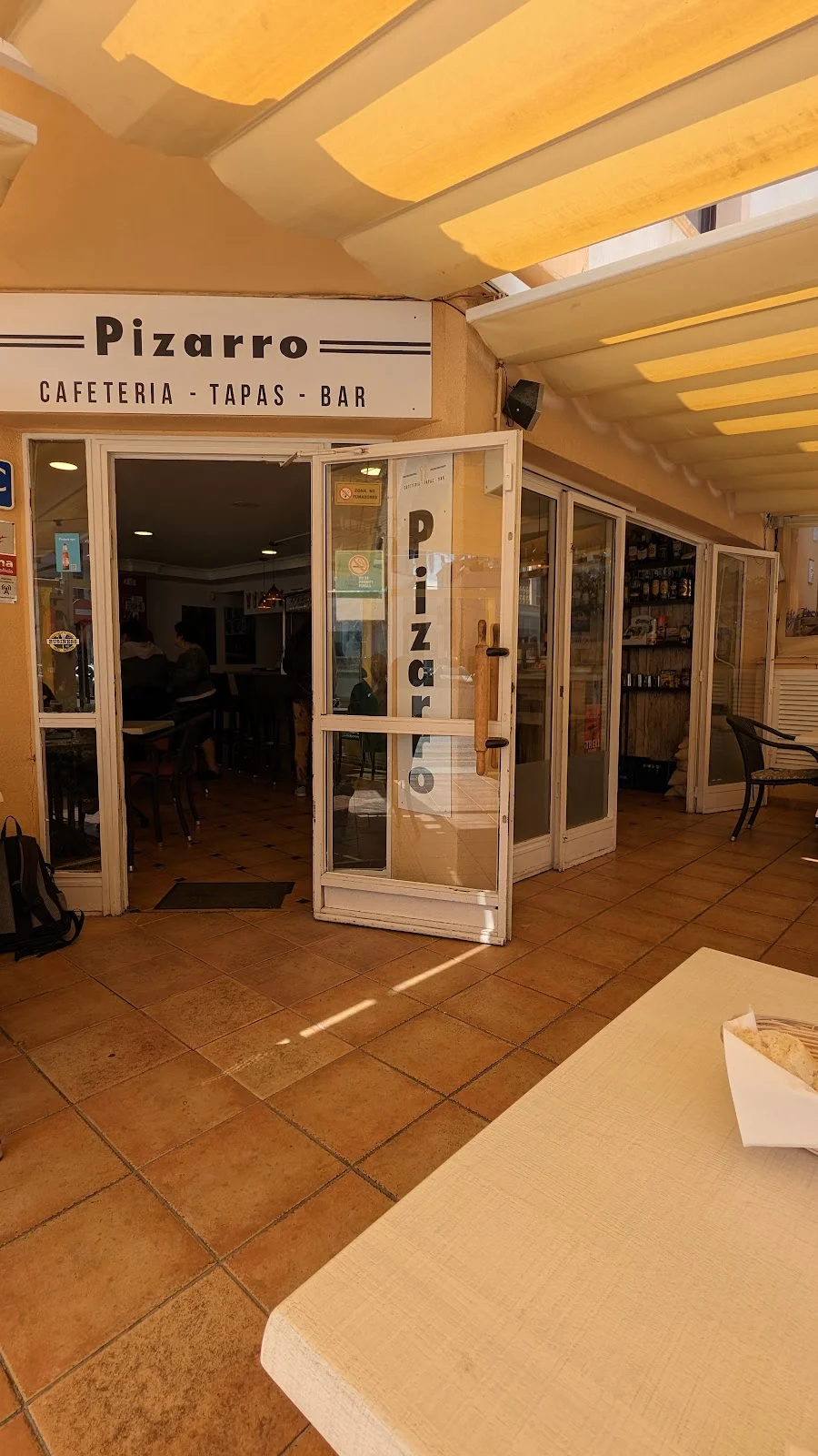 Cafeteria Pizarro - Bild 1