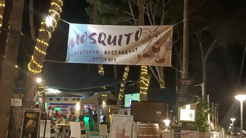 Mosquito Sportbar Cala Ratjada - Imagen 1