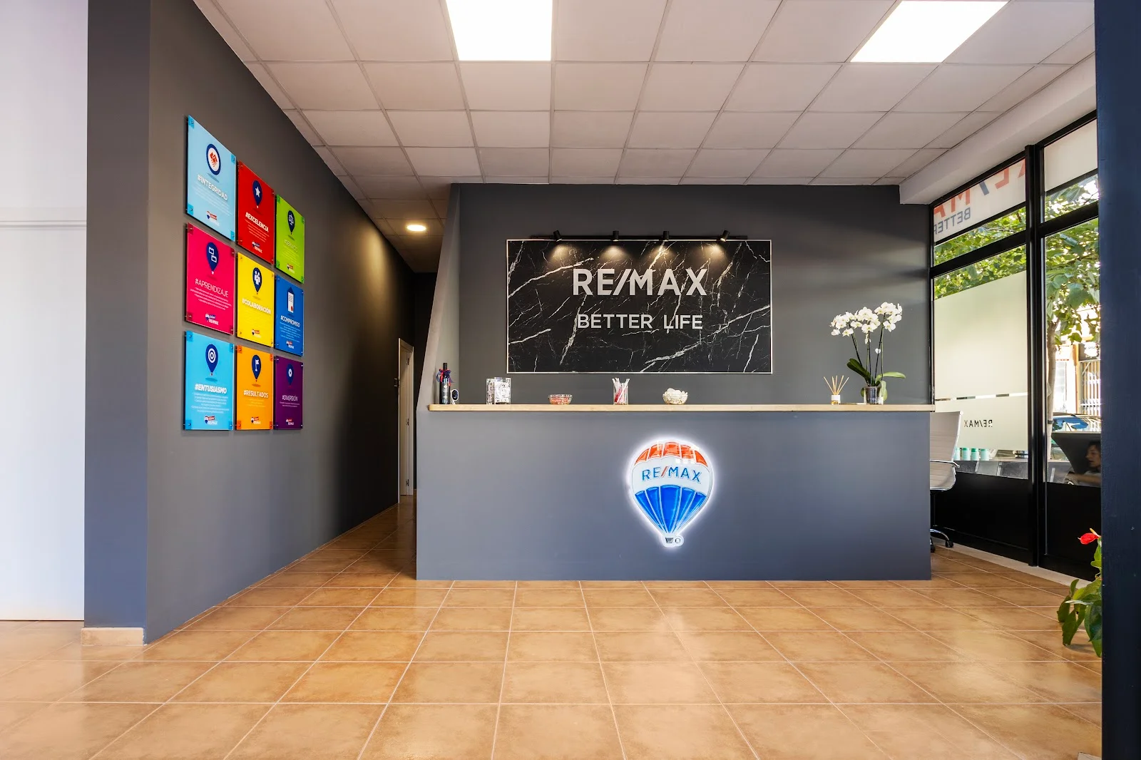 REMAX Better Life - Bild 1