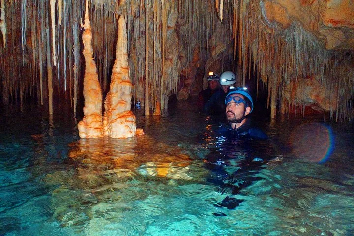 Wasserhöhlenabenteuer in Cala Romantica auf Mallorca - Bild 2