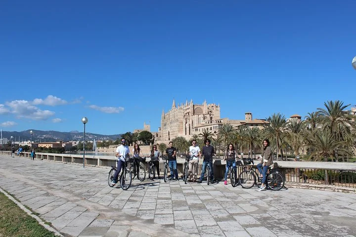 Geführter Fahrrad-Landausflug durch Palma de Mallorca ab Hafen - Bild 4