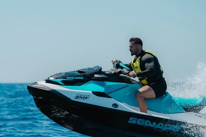Jetski-Tour in Cala D'or an der Küste von Mallorca - Bild 3