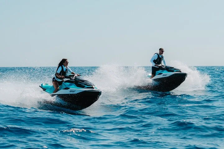 Jetski-Tour in Cala D'or an der Küste von Mallorca - Bild 4