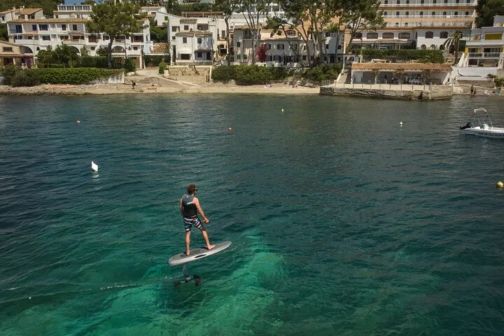 Geführter Efoil-Kurs im Hafen von Alcúdia - Bild 3
