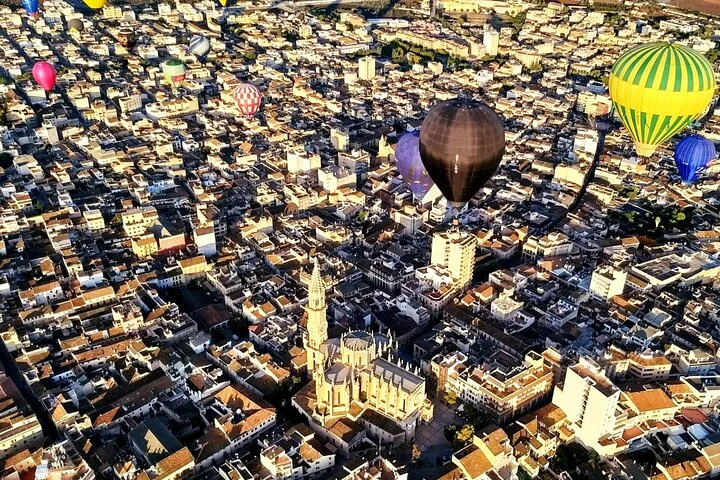 Private Hot Air Balloon Flight for Two in Mallorca - Image 4