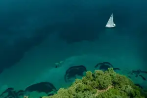 Halbtägige Segelboot-Kreuzfahrt an Mallorcas Nordostküste - Bild 1