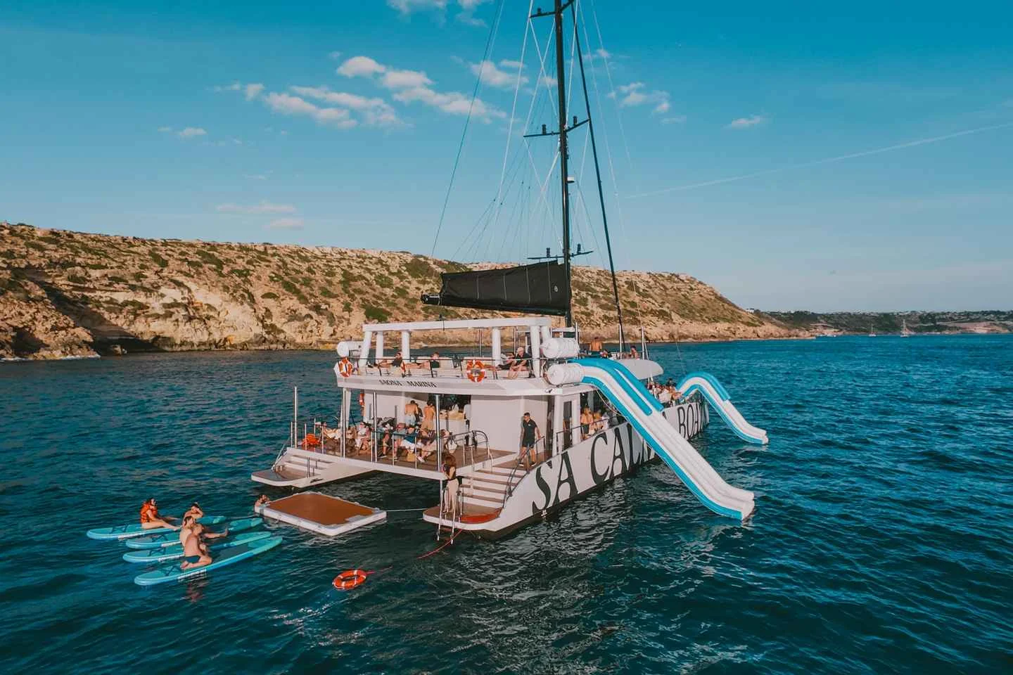 Premium-Katamaran-Tagesausflug ab Palma nach Cala Vella - Bild 2