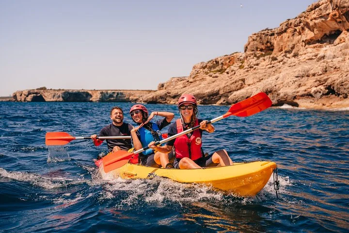 Geführte Kajak-Meereshöhlen-Expedition und Schnorcheln in Cala Varques - Bild 5
